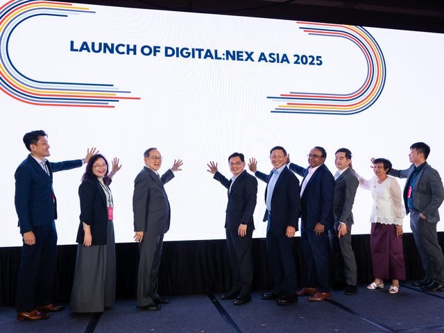 Launch on stage at DNEXA 2025